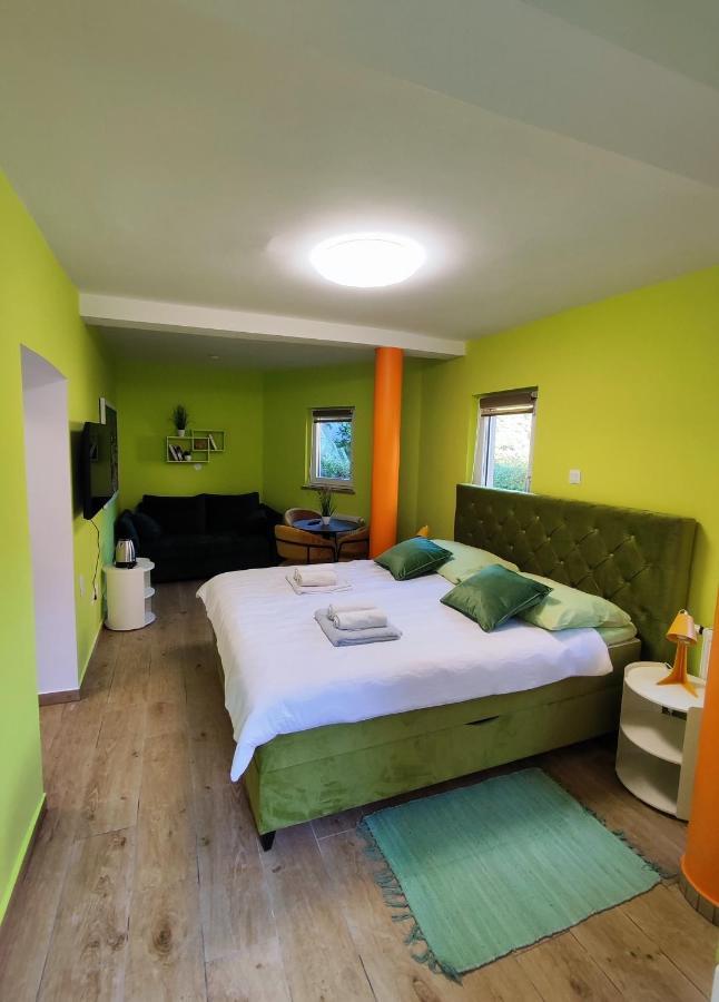 Vino & Grad Apartment *